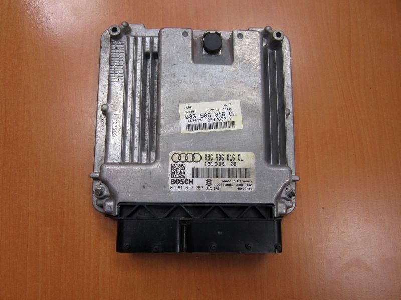 блок управления двигателем Audi A4 B7 2006, 03G906016CL