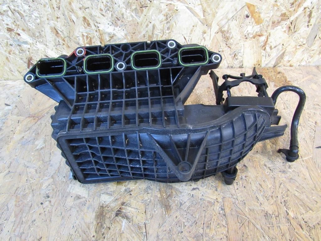коллектор впускной Volkswagen Golf 6 поколение 2008, 03C129711AD