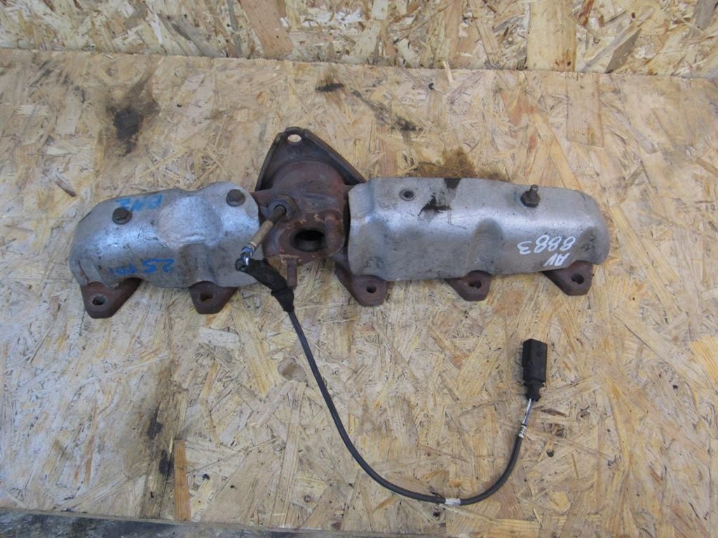 коллектор выпускной Volkswagen Multivan T5 2005, 2.5 л., дизель, 070253033F