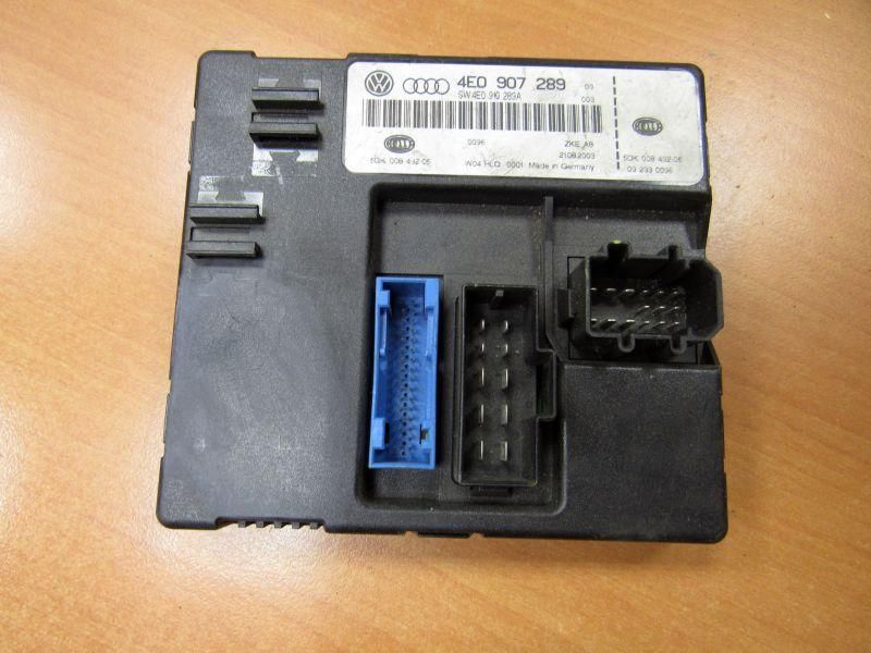 блок комфорта Audi A8 D3/4E 2004, 4E0907289