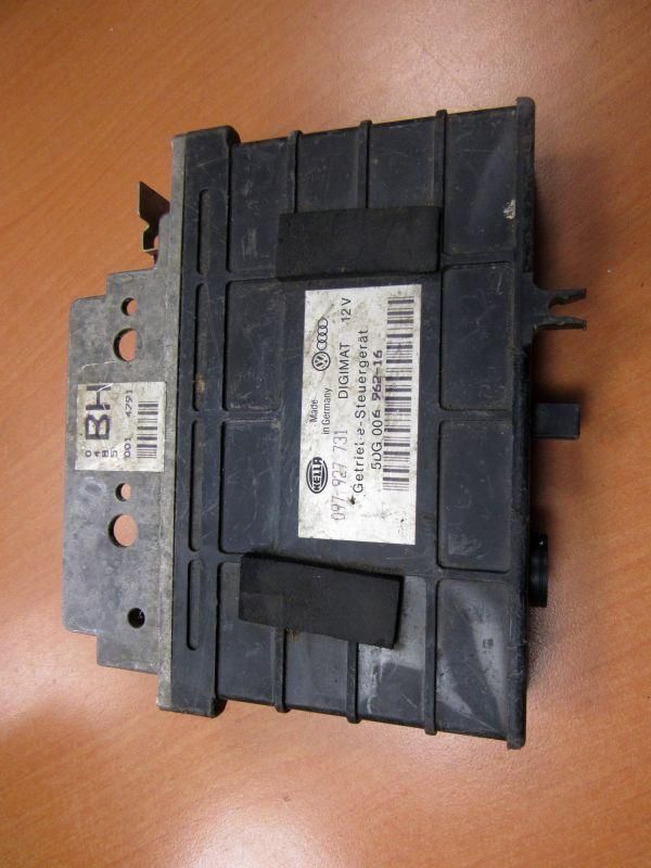 блок управления АКПП Audi 100 4A/C4 1992, 097927731