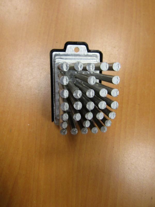 сопротивление печки Audi A6 4B/C5 2000, 4B0820521