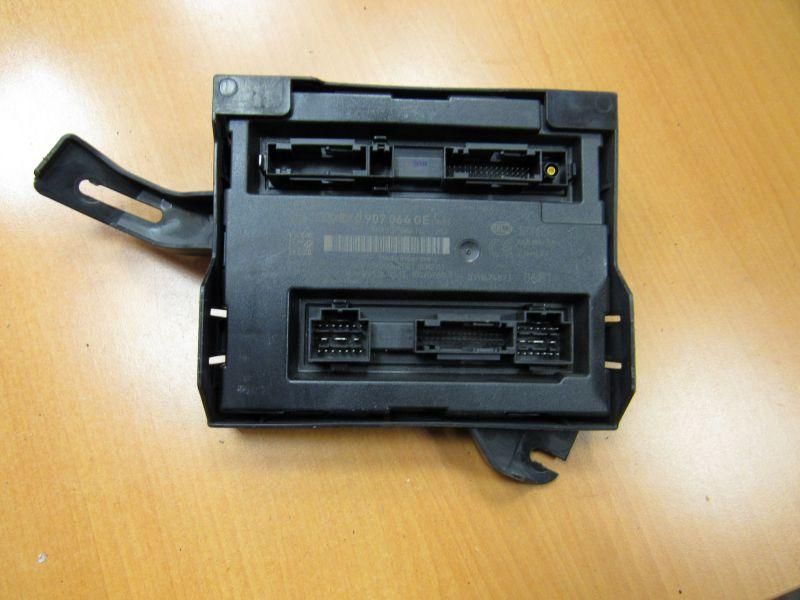 блок комфорта Audi A4 B8/8K 2009, 8K0907064GE