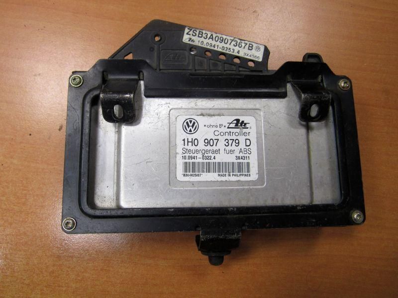 Блок управления ABS/ESP Volkswagen Passat B4 1996, 1H0907379D