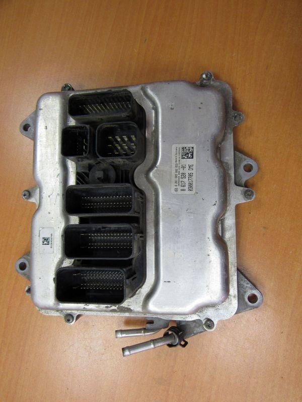 блок управления двигателем BMW 5 серия F07/F10/F11 2011, 8617520