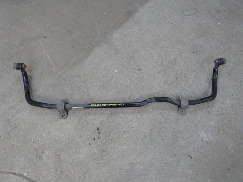 стабилизатор подвески передний Volkswagen Passat B8 2016, 2.0 л., дизель, универсал, 3Q0411303H