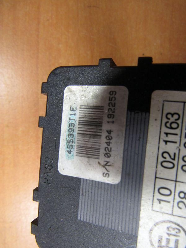 сигнал (клаксон) Toyota Land Cruiser 11 поколение J200 2007, 89040-60040