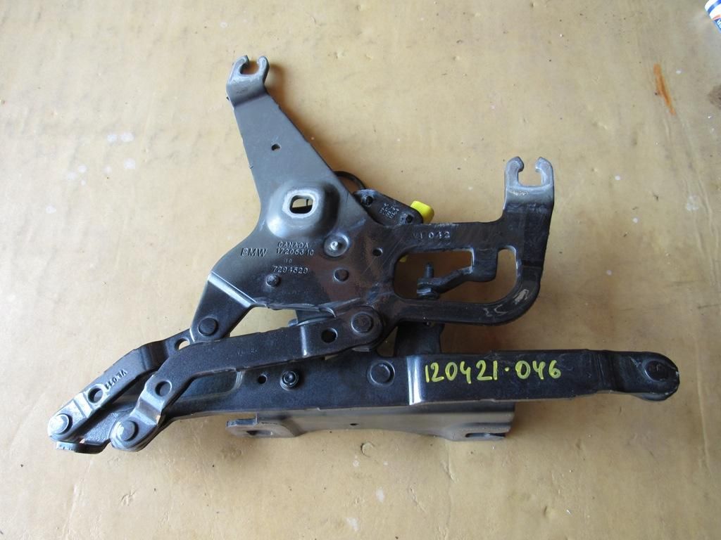 петля капота левая BMW X5 F15 2013, 7294529