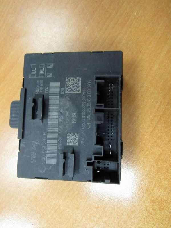 модуль управления двери Volkswagen Passat B8 2014, 5Q0959395E