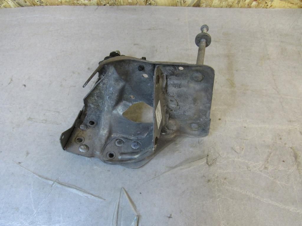 кронштейн (крепление) Mercedes-Benz S-Класс W222/C217/A217 2013, 2223200604