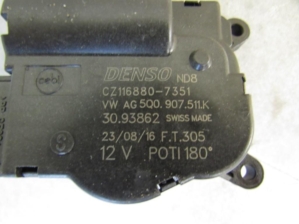 моторчик заслонки печки Volkswagen Passat B8 2016, 5Q0907511K