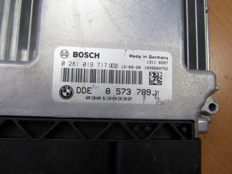 блок управления двигателем BMW 5 серия F07/F10/F11 2009, 8573789