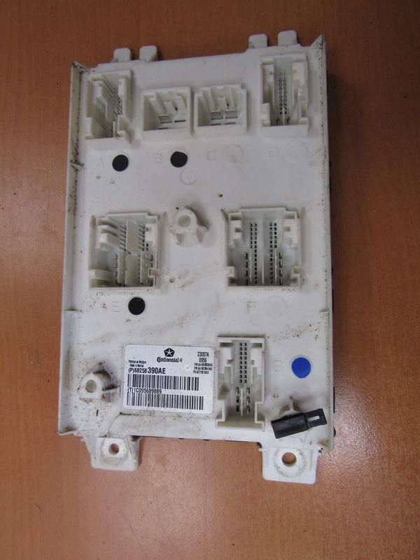 блок SAM Jeep Cherokee 5 поколение 2015, P68258390AE