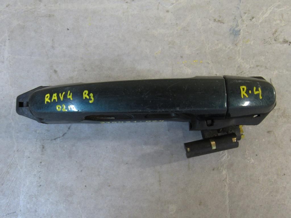 ручка наружная задняя правая Toyota RAV4 2 поколение (XA20) 2002