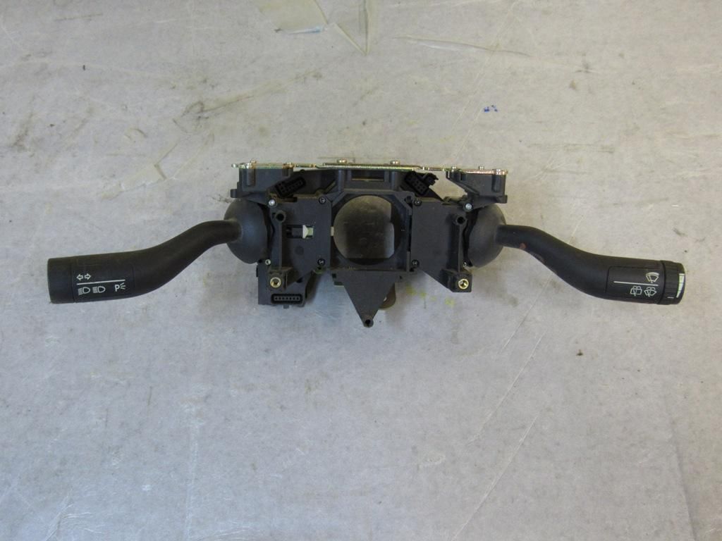 переключатель подрулевой (стрекоза) Volkswagen Touareg 1 поколение 2007, 7L6953549B