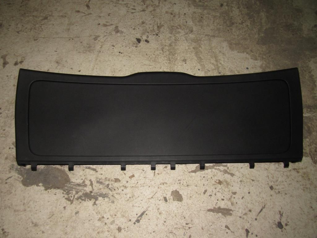 обшивка крышки багажника Mercedes-Benz GLS-Класс X166 2015, 1667400470