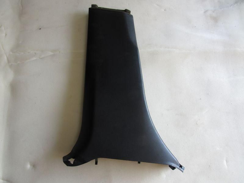 обшивка стойки Mercedes-Benz M-Класс W166 2015, 1666902525