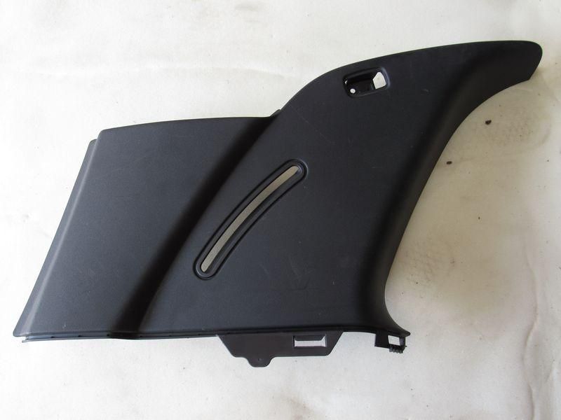 обшивка стойки Mercedes-Benz GL-Класс X166 2016, 1666905900