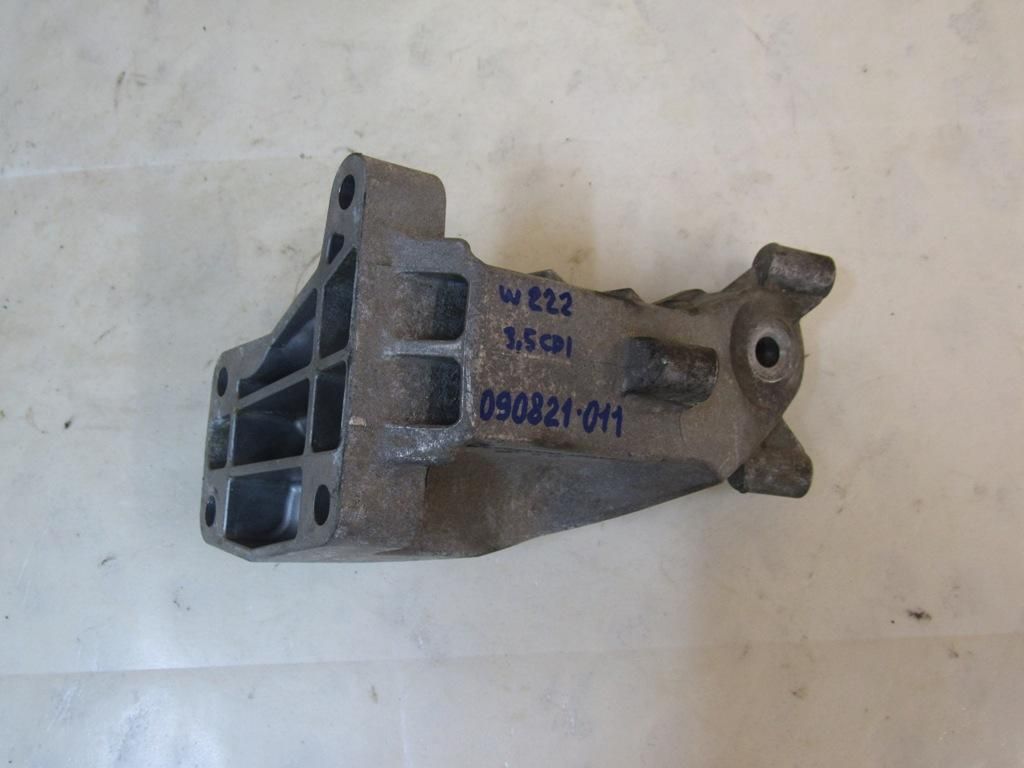 кронштейн двигателя Mercedes-Benz S-Класс W222/C217/A217 2016, 3.5 л., дизель, 6422235604