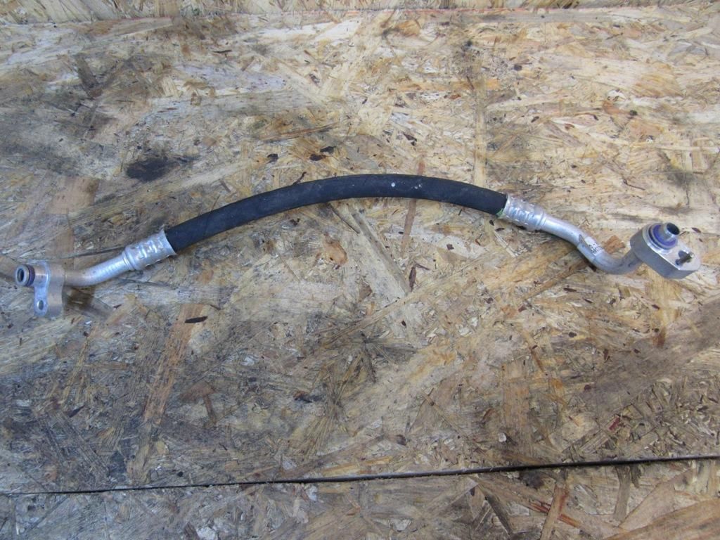 трубка кондиционера Mercedes-Benz GL-Класс X166 2016, 1668307200