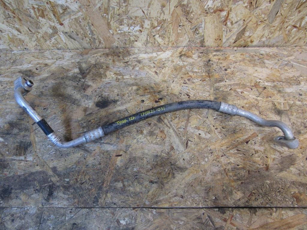 трубка кондиционера Volkswagen Touareg 2 поколение 2012, 7P0820721B