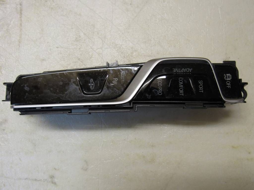 кнопка (выключатель) BMW 7 серия G11/G12 2016, 3.0 л., дизель, 6993903