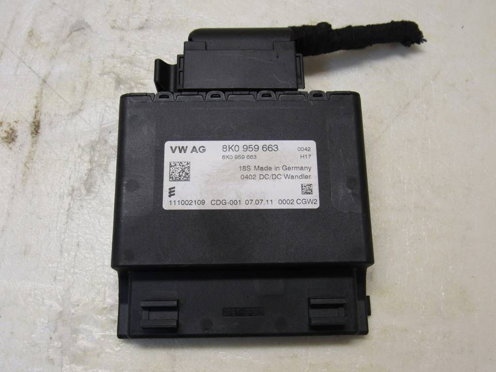 Блок стабилизации напряжения Audi A4 B8/8K 2009, 8K0959663