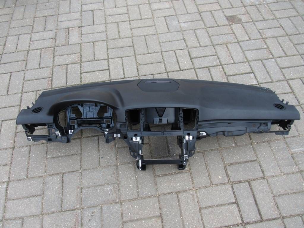 панель передняя салона (торпедо) Mercedes-Benz M-Класс W166 2015
