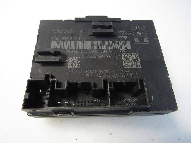 блок комфорта Volkswagen Passat B8 2018, универсал, 5Q0959595B
