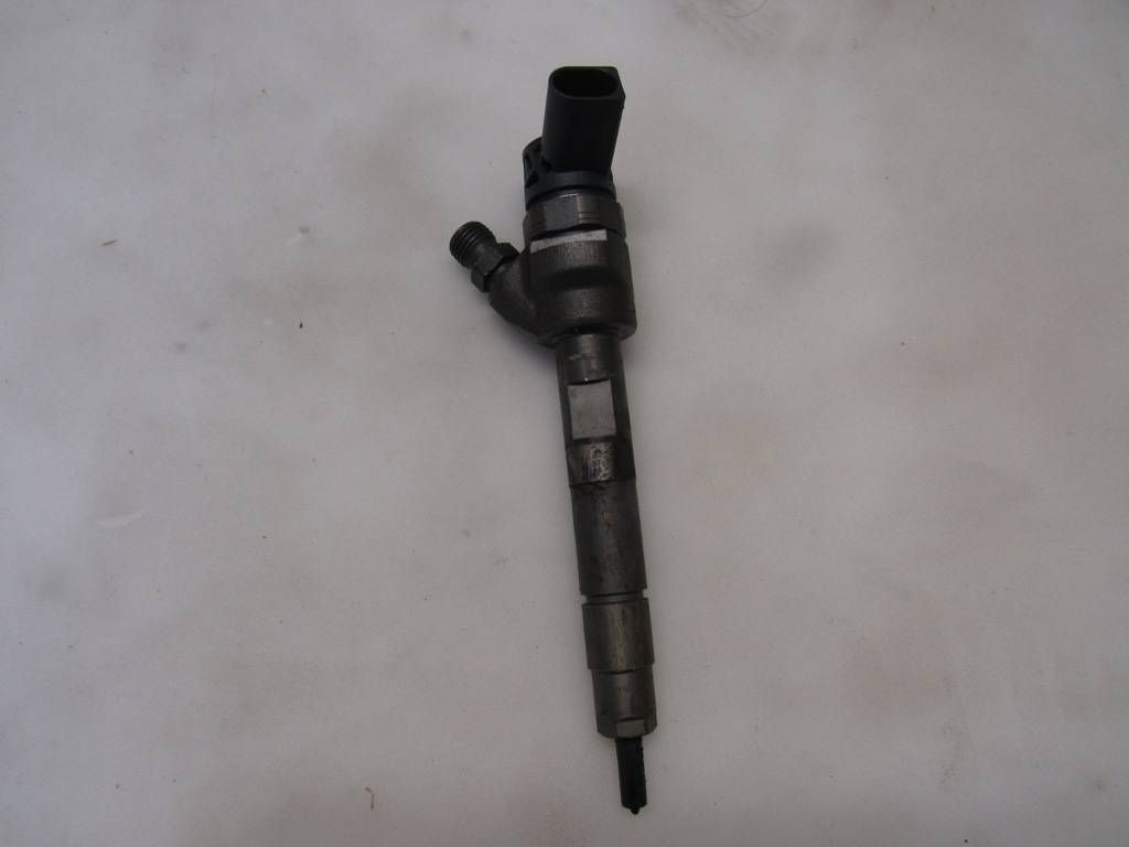 форсунка BMW X5 F15 2016, 2.0 л., дизель, 7810702