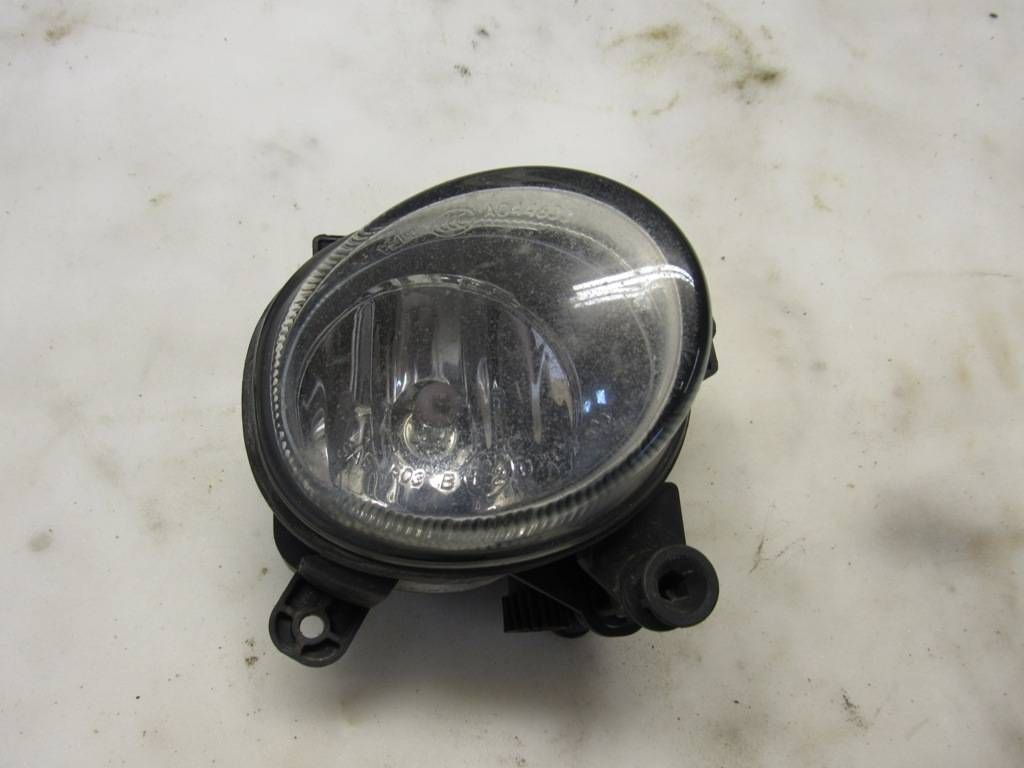 фара противотуманная правая Audi A4 B8/8K 2009, 8T0941700