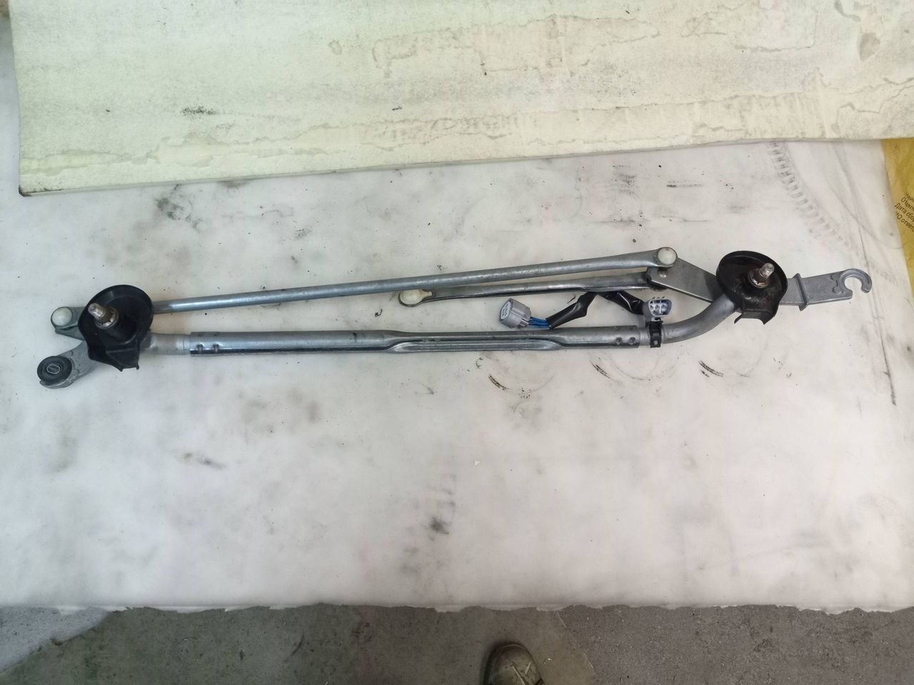 механизм стеклоочистителя (трапеция дворников) Toyota Land Cruiser Prado 4 поколение J150 2011, 3.0 л., 1KD-FTV, дизель, внедорожник 5 дв., 85110-60430