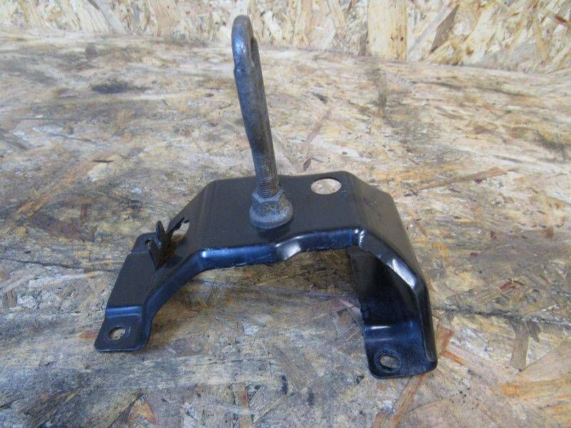 захватный крюк капота BMW X5 E70 2009, 7164802