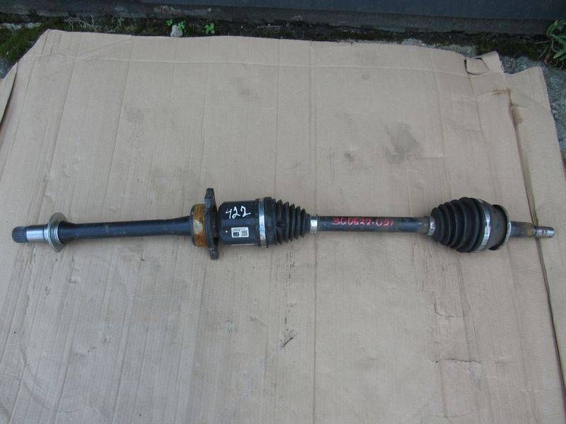 полуось передняя правая (приводной вал, ШРУС) Toyota RAV4 5 поколение (XA50) 2020, 2.5 л., гибрид