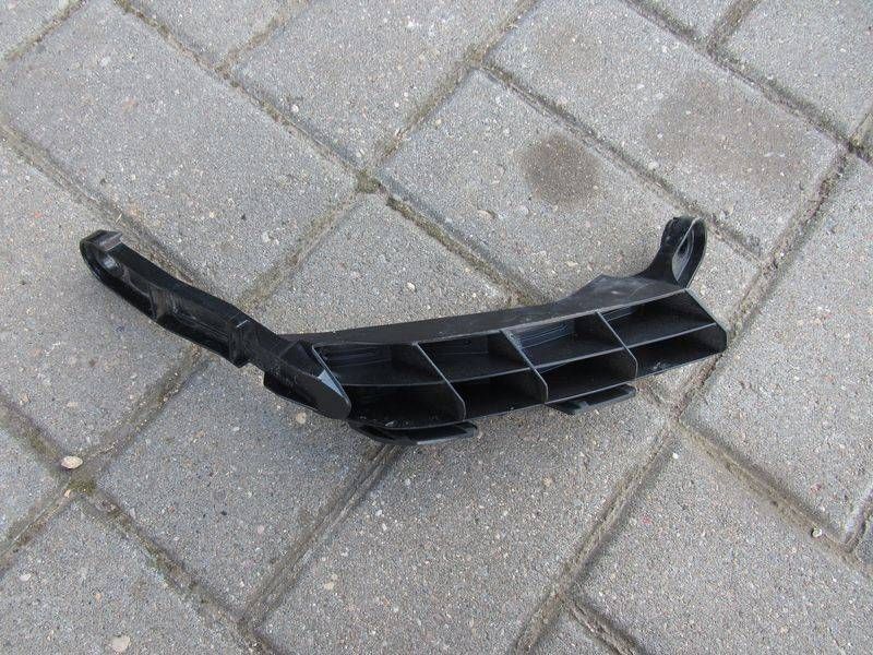 Крепление бампера переднего Toyota RAV4 5 поколение (XA50) 2019, 52562-42060