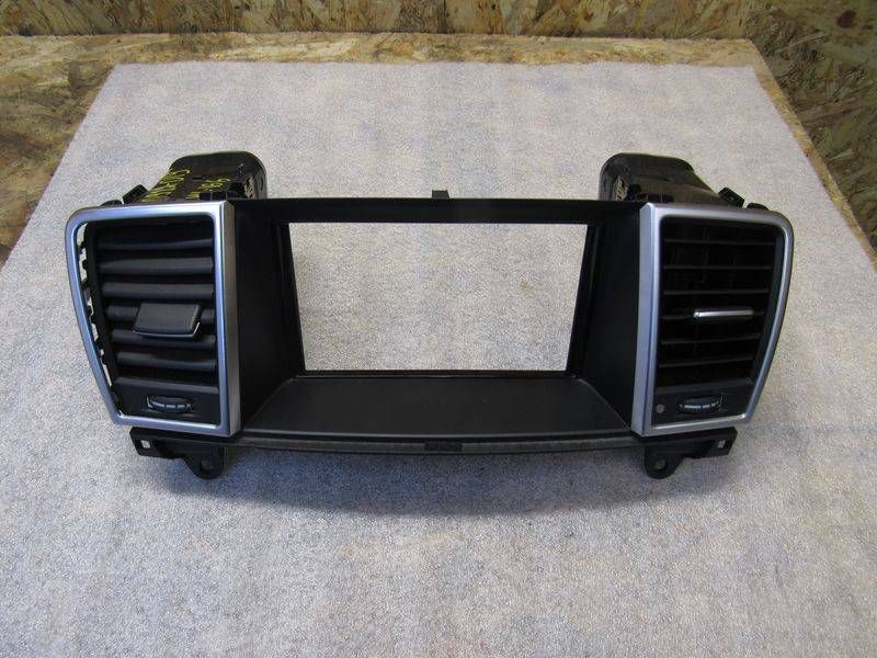 дефлектор обдува салона Mercedes-Benz M-Класс W166 2013, 1668300854