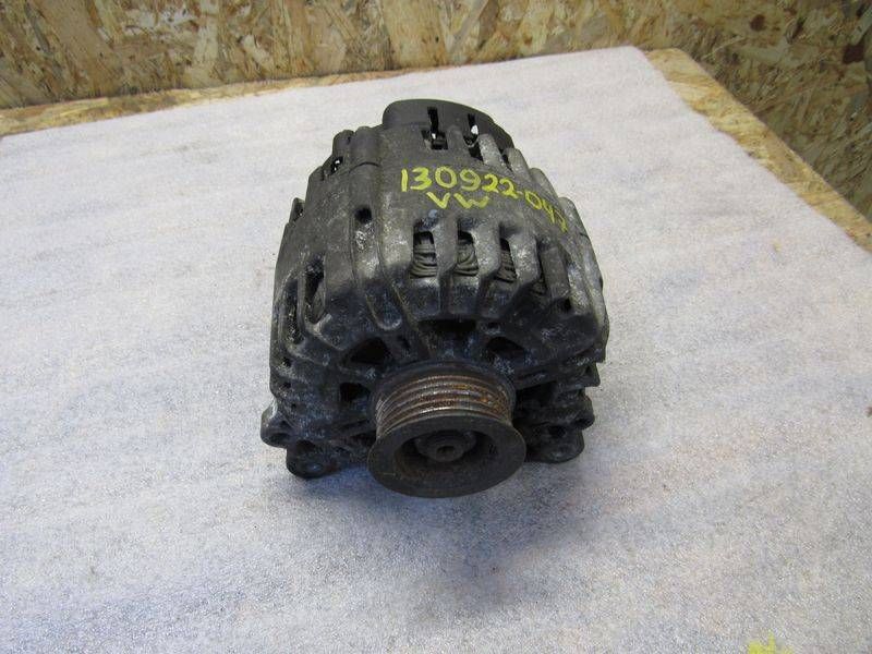 генератор Audi A4 B8/8K 2008, 2.0 л., бензин, 03L903024J