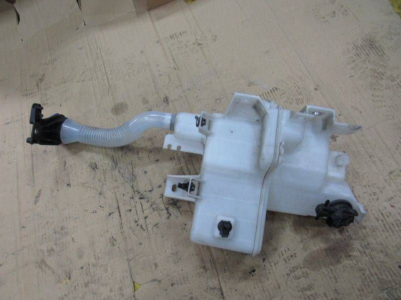 бачок омывателя Mazda CX-5 1 поколение 2014, KD4567480