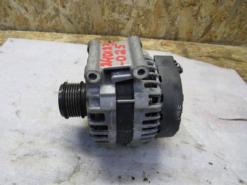 генератор Audi A4 B8 [рестайлинг] 2012, 2.0 л., бензин, 06H903017J