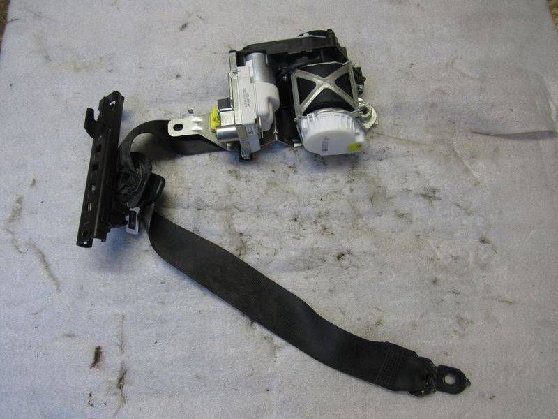 ремень безопасности Mercedes-Benz M-Класс W166 2012, 1668603686