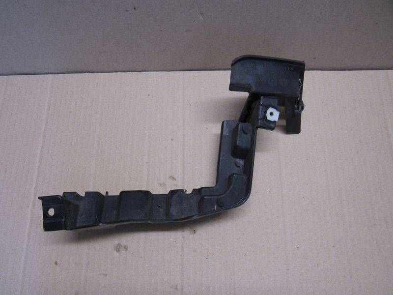 Крепление бампера переднего Land Rover Range Rover 4 поколение 2014, CK5217B919AA
