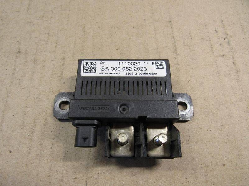 блок управления (другие) Mercedes-Benz M-Класс W166 2012, 0009822023