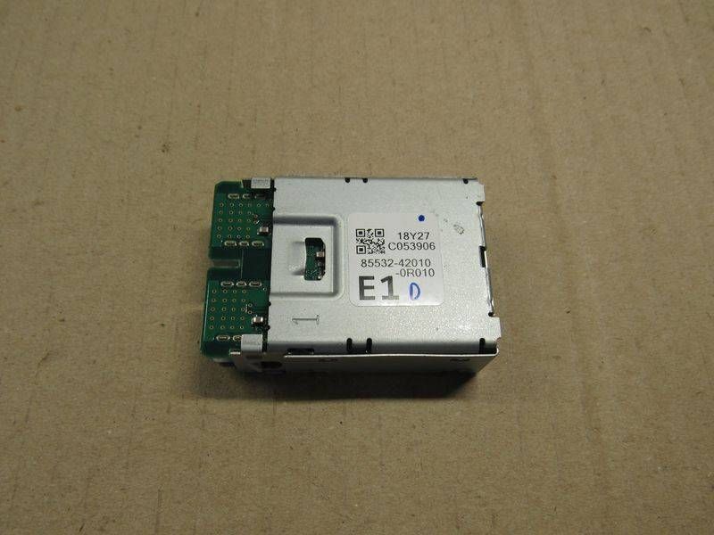 разъем AUX / USB Toyota RAV4 5 поколение (XA50) 2019, 85532-42010