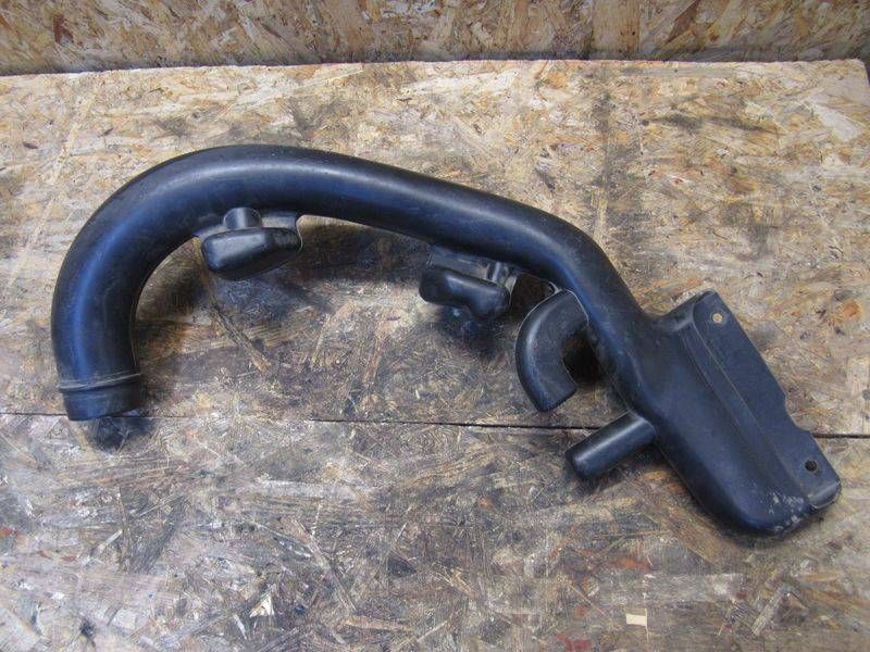воздухозаборник Nissan Qashqai 1 поколение 2008, 2.0 л., бензин