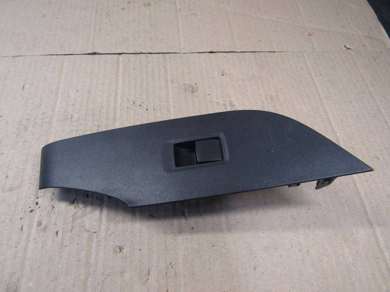кнопка стеклоподъемника двери Toyota RAV4 5 поколение (XA50) 2020, 2.5 л., гибрид, 74231-42340
