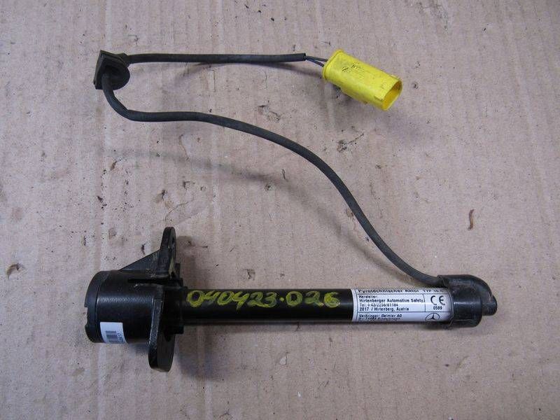 пиропатрон петли капота Mercedes-Benz M-Класс W166 2012, 1669060002