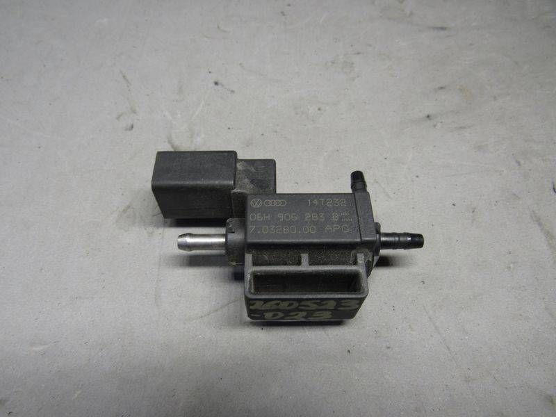 электромагнитный клапан Audi A4 B8/8K 2009, 06H906283B