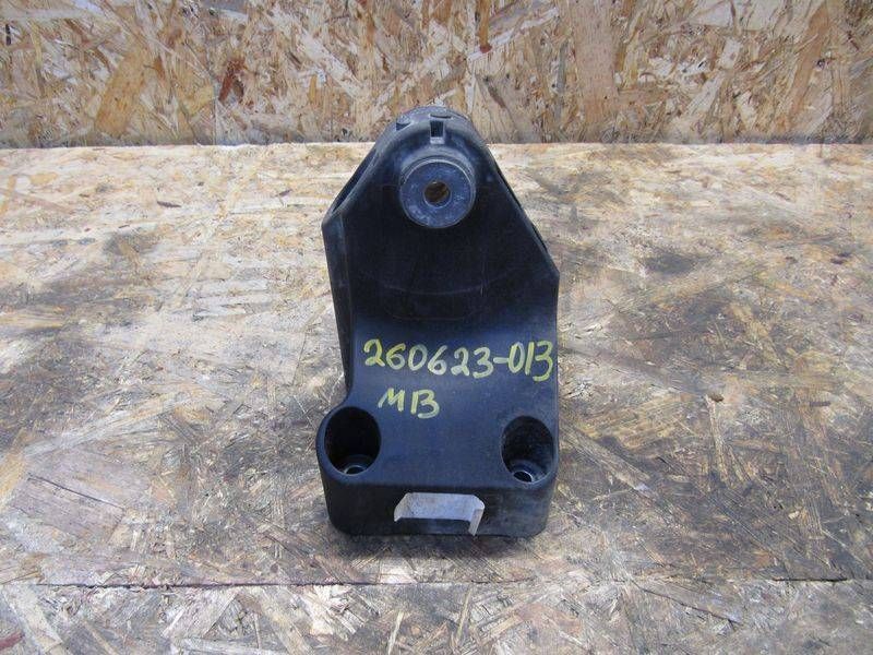 кронштейн двигателя Mercedes-Benz E-Класс W213/S213/C238/A238 2017, 2.0 л., OM 654.920, дизель, 6542232200