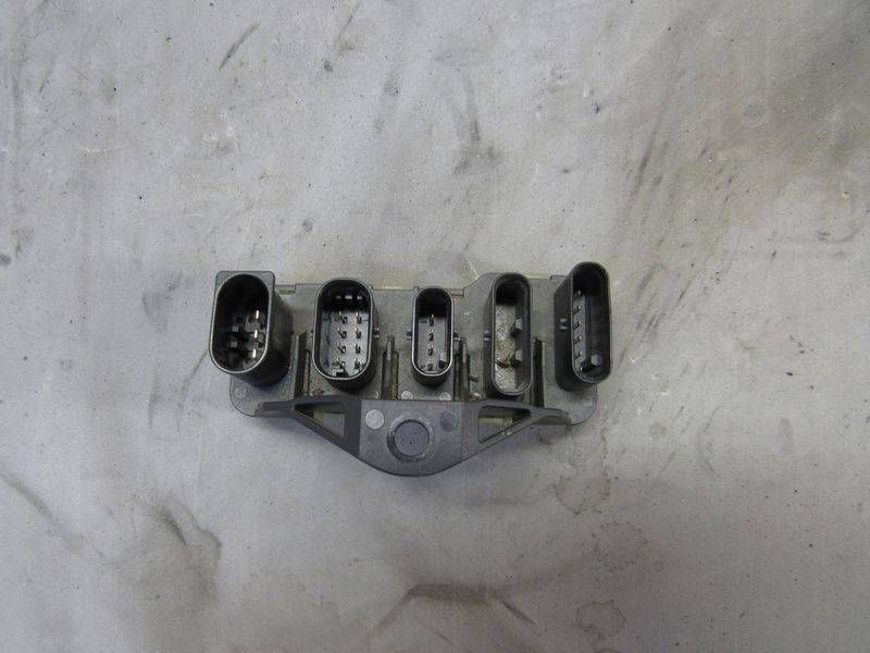 распределитель тока Mercedes-Benz E-Класс W213/S213/C238/A238 2016, 0005459712 - фото №1