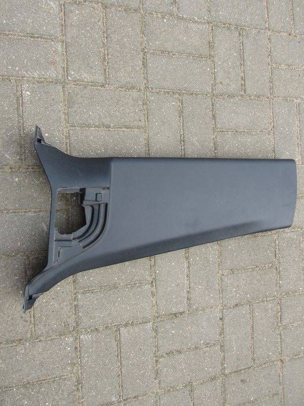 обшивка стойки центральной левой Toyota Land Cruiser 11 поколение J200 2011, 62414-60080